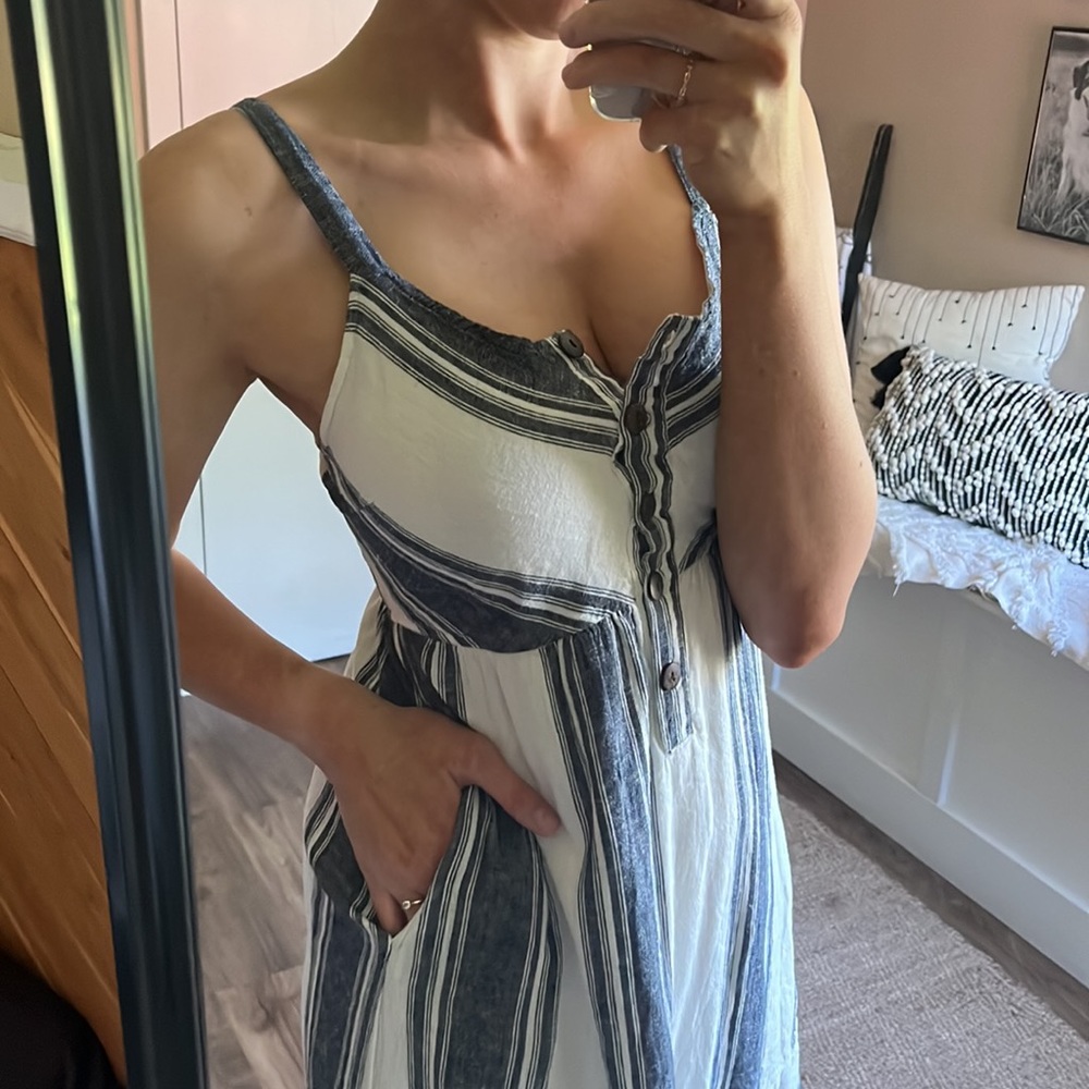 Universal Threads Summer Dress